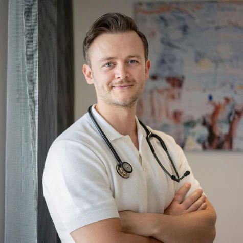 Portrait Arzt mit Stethoskop